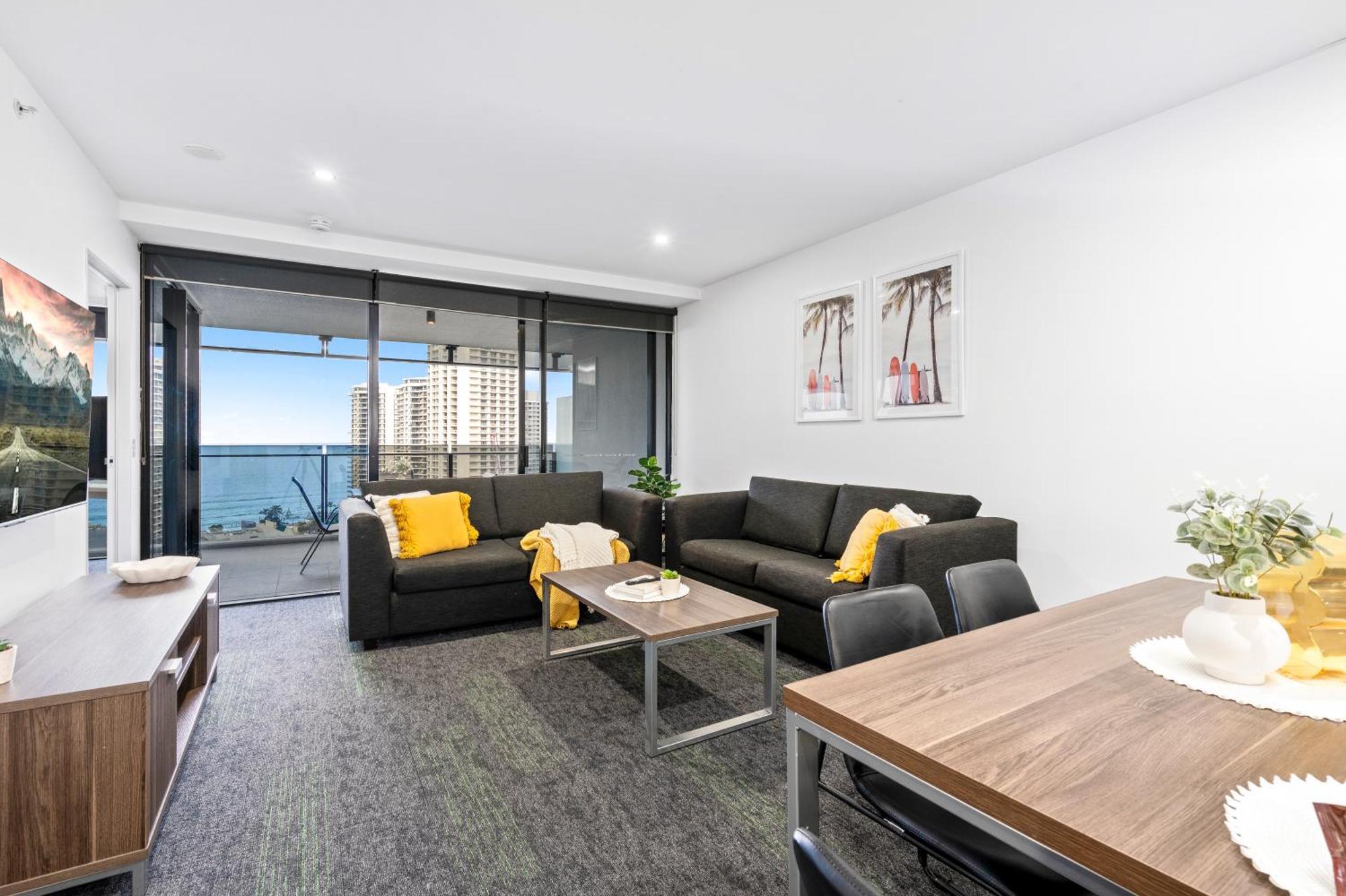 Circle On Cavill - Self Contained & Privately Managed Apartments - Wow Stay Gold Coast Exterior photo