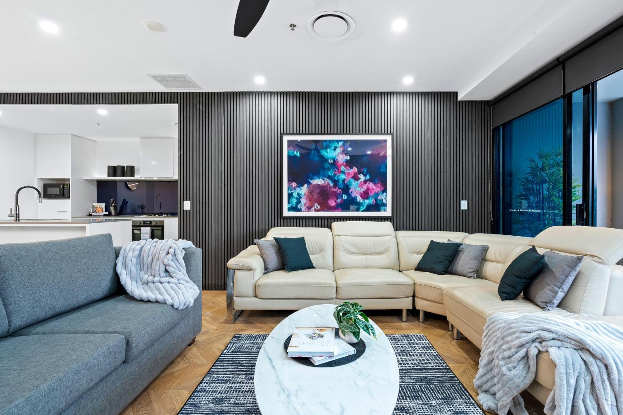 Circle On Cavill - Self Contained & Privately Managed Apartments - Wow Stay Gold Coast Exterior photo