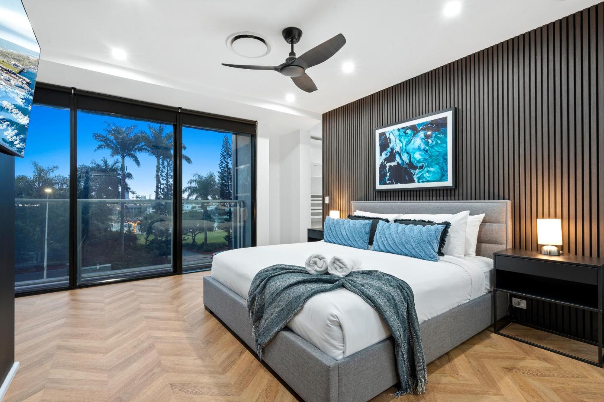 Circle On Cavill - Self Contained & Privately Managed Apartments - Wow Stay Gold Coast Exterior photo
